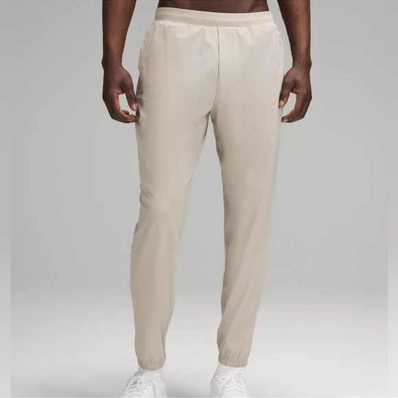 Lululemon Men’s Surge Hybrid Pant 29"- Size Medium - Pants Athletic - Picture 1 of 6